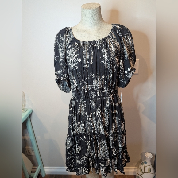 Karen Kane In Full Bloom Tiered Dress Black & White With Tie Waist Sz 2x - Picture 4 of 17